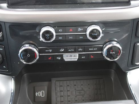 New 2025 Ford F150 XLT w/ Equipment Group 302A MID image 38