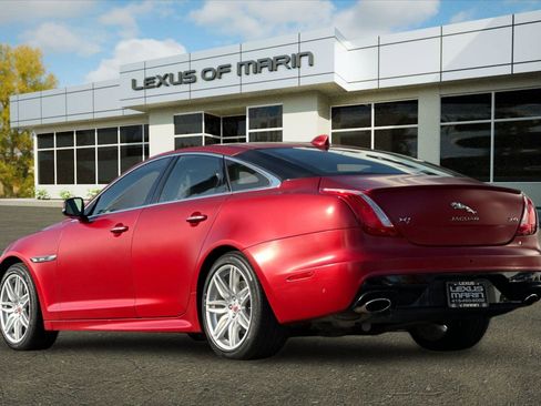 Used 2019 Jaguar XJ R-Sport image 3