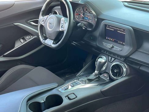 Used 2021 Chevrolet Camaro LT RWD image 10