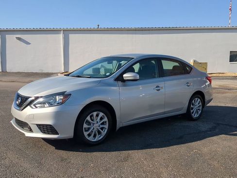 Certified 2019 Nissan Sentra SV image 9