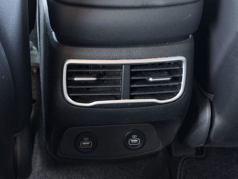 Used 2023 Hyundai Santa Fe SEL w/ Premium Package FWD image 7