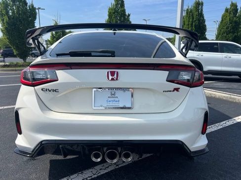 Used 2025 Honda Civic Type R image 9