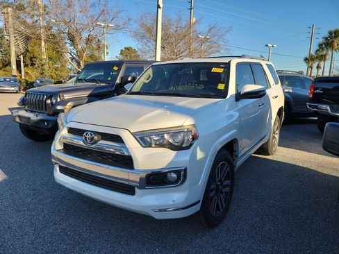 Used 2016 Toyota 4Runner Limited image 28