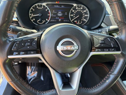 Used 2024 Nissan Altima 2.5 SR AWD/4WD image 15