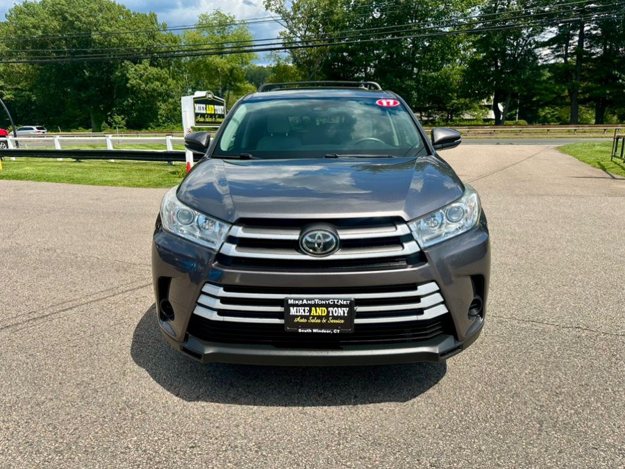Used 2017 Toyota Highlander LE AWD/4WD image 2