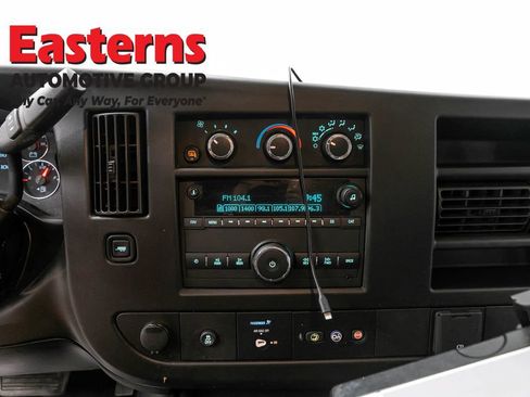 Used 2021 Chevrolet Express 2500 RWD image 11