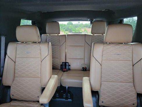 Certified 2024 Cadillac Escalade Sport AWD/4WD image 11