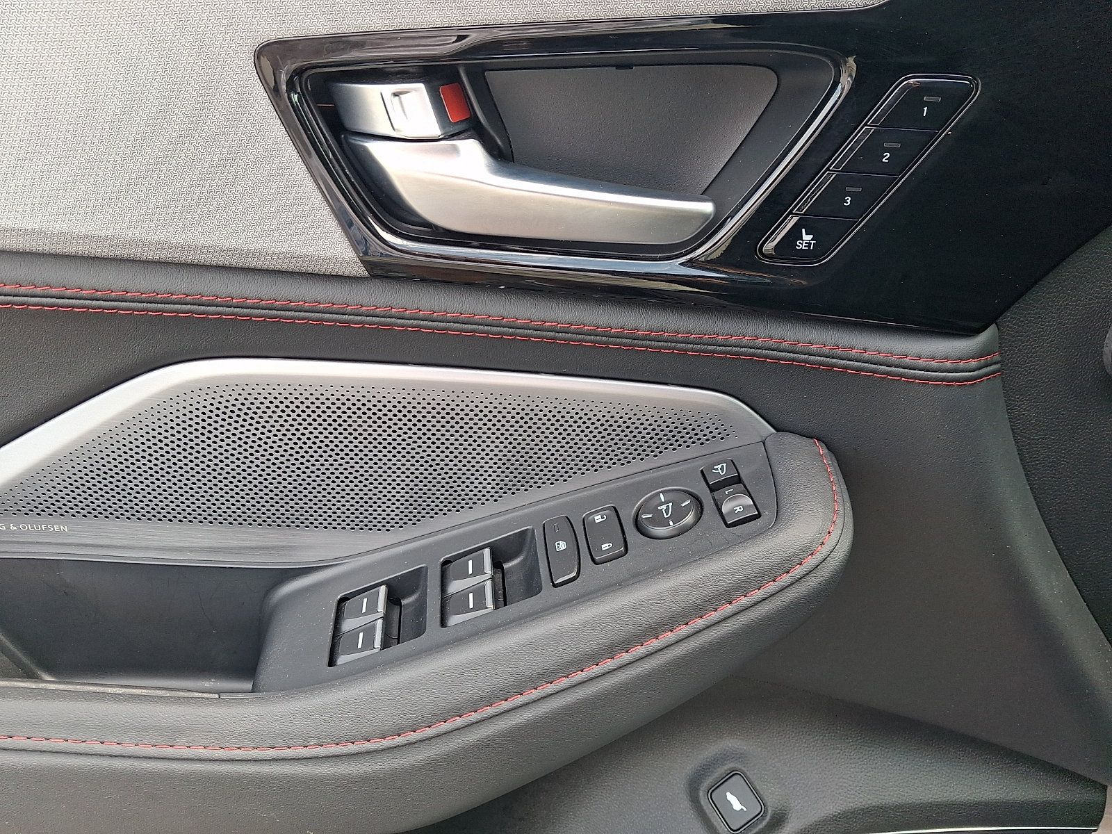 Certified 2025 Acura MDX A-Spec AWD/4WD image 14