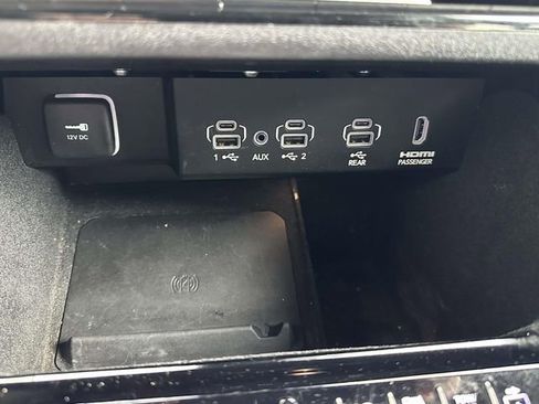 Used 2022 Jeep Wagoneer Series III w/ Convenience Group I image 15