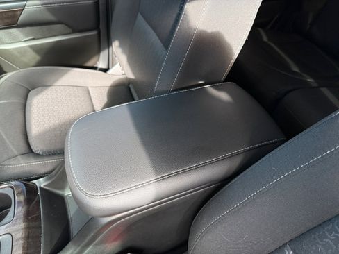 Used 2022 GMC Canyon Elevation AWD/4WD image 14