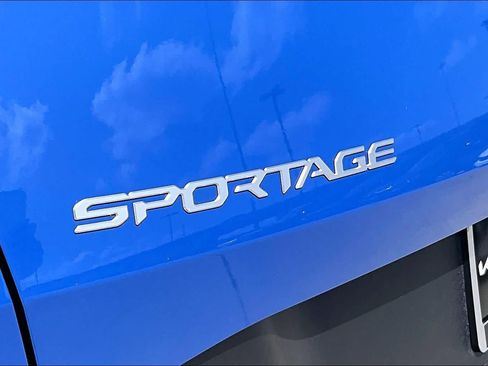 Certified 2026 Kia Sportage EX FWD image 29