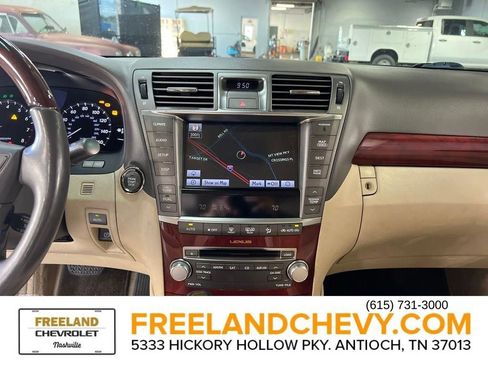 Used 2012 Lexus LS 460 image 32