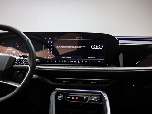 Certified 2025 Audi Q5 Premium Plus w/ Premium Plus image 15