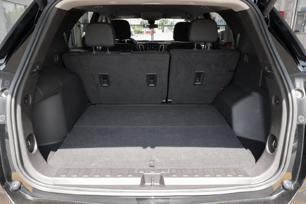 Used 2024 Chevrolet Equinox LT AWD/4WD image 39