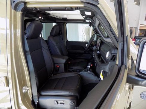 New 2026 Jeep Gladiator Sport image 24