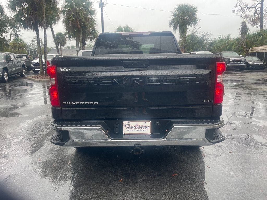Used 2025 Chevrolet Silverado 1500 LT AWD/4WD image 4
