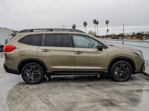 Used 2023 Subaru Ascent Onyx Edition AWD/4WD image 13