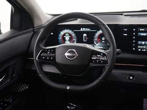 Used 2024 Nissan Ariya AWD image 14