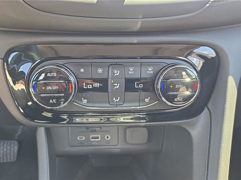 Used 2023 Buick Encore GX Essence w/ Advanced Technology Package FWD image 23