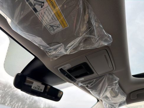 New 2025 Honda Pilot Touring image 34