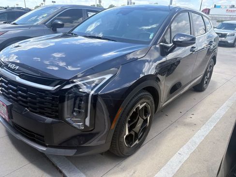 Certified 2026 Kia Sportage EX FWD image 1