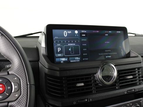 Used 2025 INEOS Grenadier AWD/4WD image 9