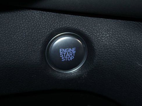 Used 2023 Hyundai Santa Fe SEL image 39