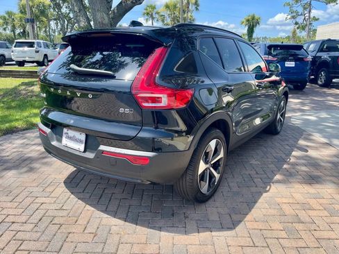 Used 2023 Volvo XC40 B5 Plus w/ Driver Assist Package image 6