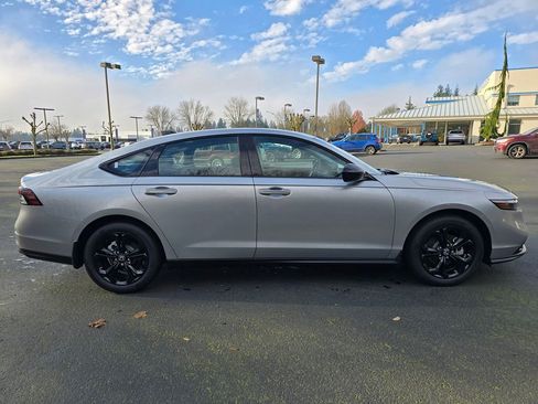 Certified 2025 Honda Accord SE image 23