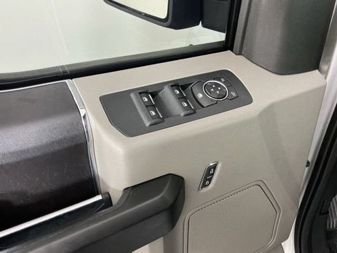 Used 2018 Ford F150 XLT AWD/4WD image 13