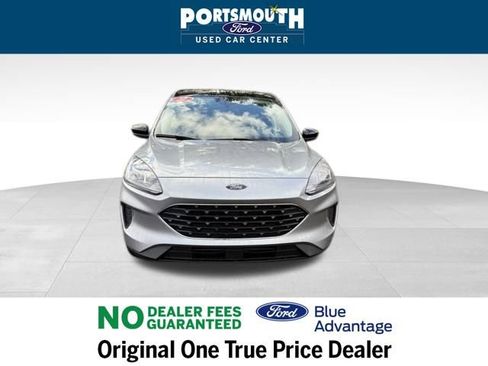 Certified 2022 Ford Escape SE w/ SE Sport Appearance Package image 9