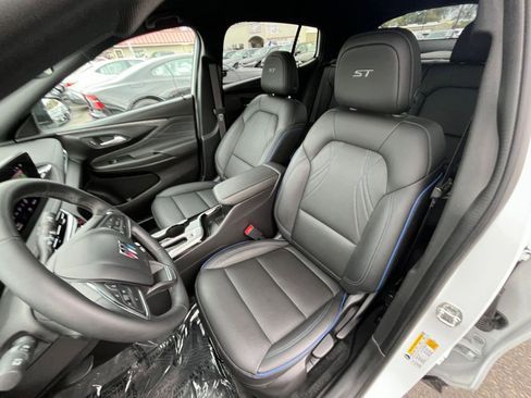 Used 2025 Buick Envista Sport Touring image 34