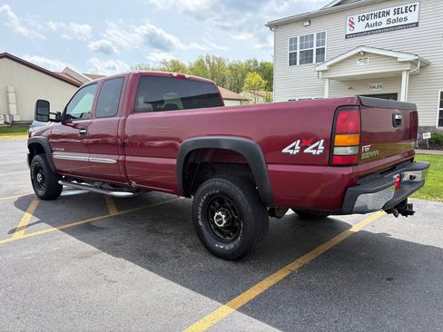 Used 2004 GMC Sierra 2500 SLE w/ Skid Plate Package AWD/4WD image 9