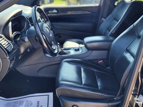 Used 2020 Jeep Grand Cherokee Overland image 5