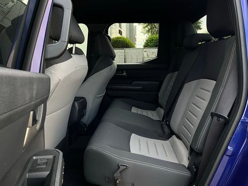 Used 2024 Toyota Tacoma TRD Off-Road image 11