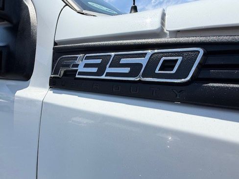 Used 2011 Ford F350 XL w/ PWR Equipment Group AWD/4WD image 19
