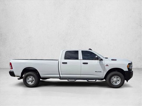 Used 2019 RAM 2500 Tradesman AWD/4WD image 4
