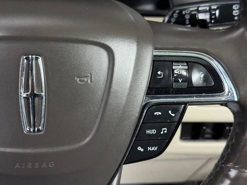 Used 2019 Lincoln Navigator L Reserve AWD/4WD image 38