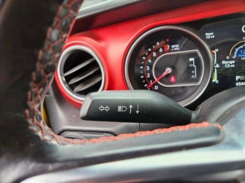 Used 2021 Jeep Wrangler Unlimited Rubicon image 15