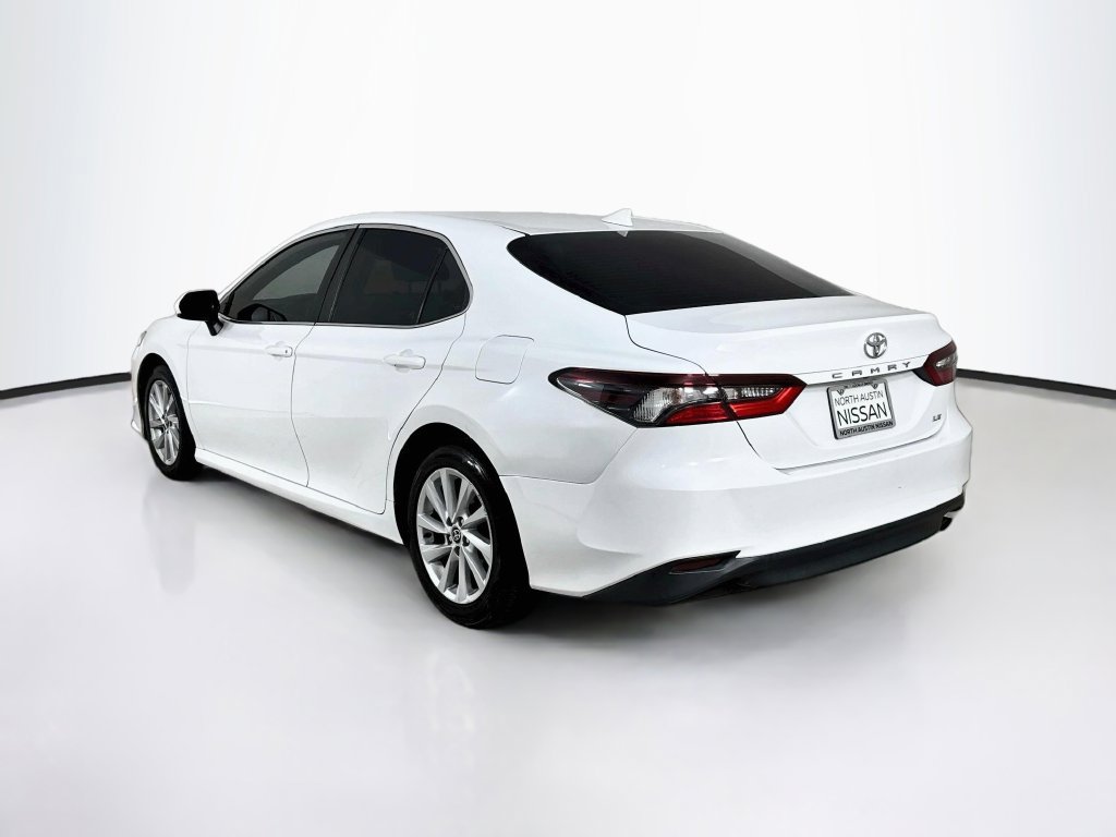 Used 2023 Toyota Camry LE FWD image 5