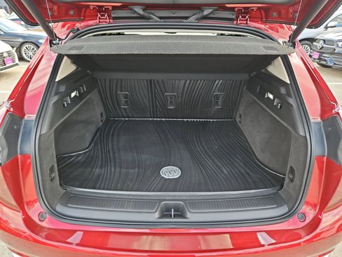 Used 2023 Buick Envision Avenir image 11