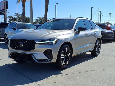 New 2026 Volvo XC60 B5 Core w/ Protection Package Premier image 3