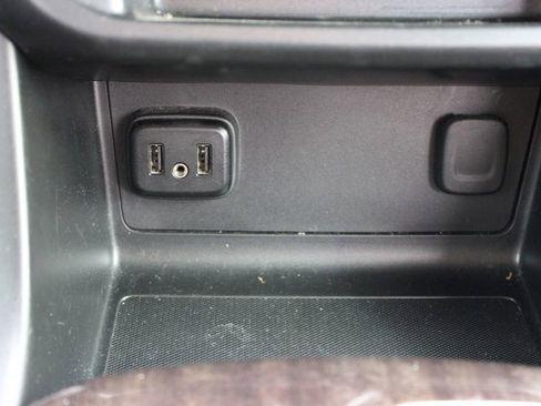 Used 2019 GMC Canyon SLE w/ Elevation Edition image 26