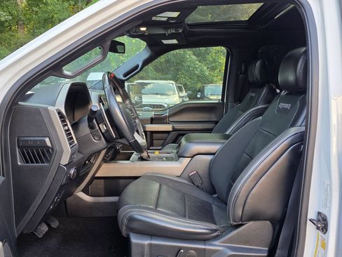 Used 2019 Ford F150 Raptor w/ Equipment Group 802A Luxury AWD/4WD image 11