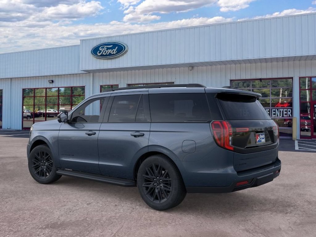 Used 2026 Ford Expedition Platinum w/ Stealth Appearance Package AWD/4WD image 4