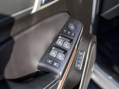 Used 2020 GMC Yukon Denali w/ Open Road Package image 26