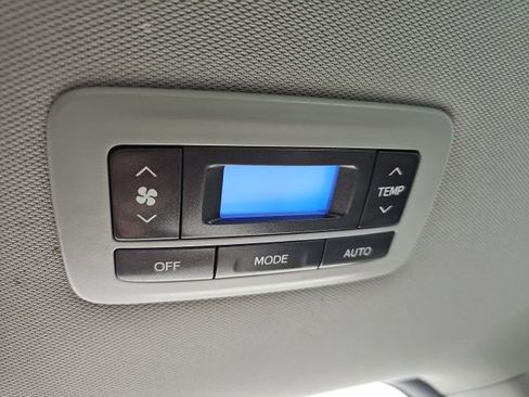 Used 2019 Toyota Sienna XLE w/ XLE Navigation Package image 30