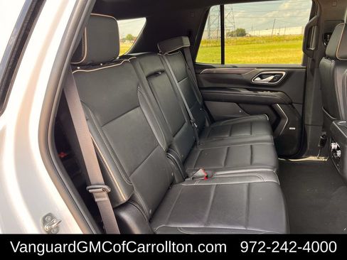 Used 2024 GMC Yukon SLT RWD image 30