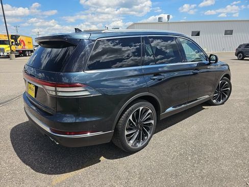 Used 2022 Lincoln Aviator Reserve w/ Equipment Group 201A AWD/4WD image 5