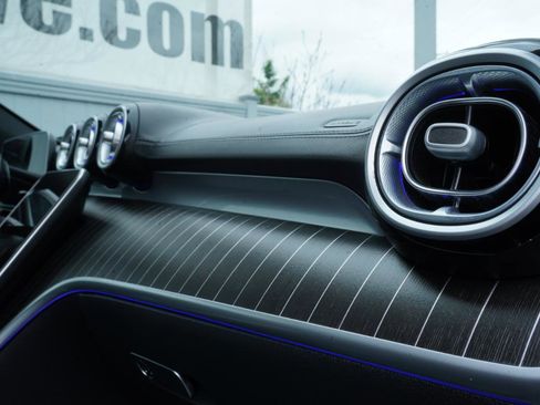 Used 2024 Mercedes-Benz CLE 450 4MATIC Cabriolet image 65